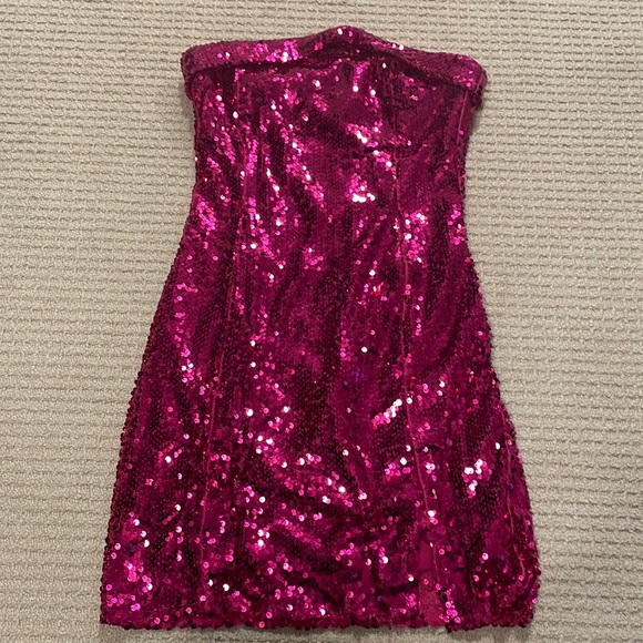PINK SEQUIN DRESS - Picture 2 of 6